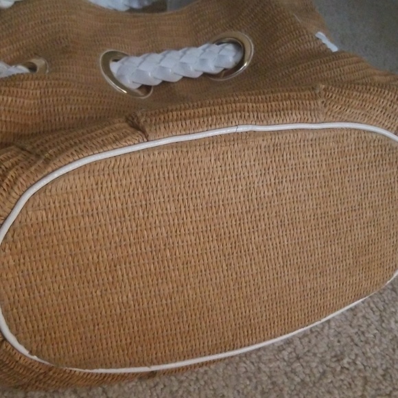 Michael Kors drawstring Leather Purse - Picture 6 of 6